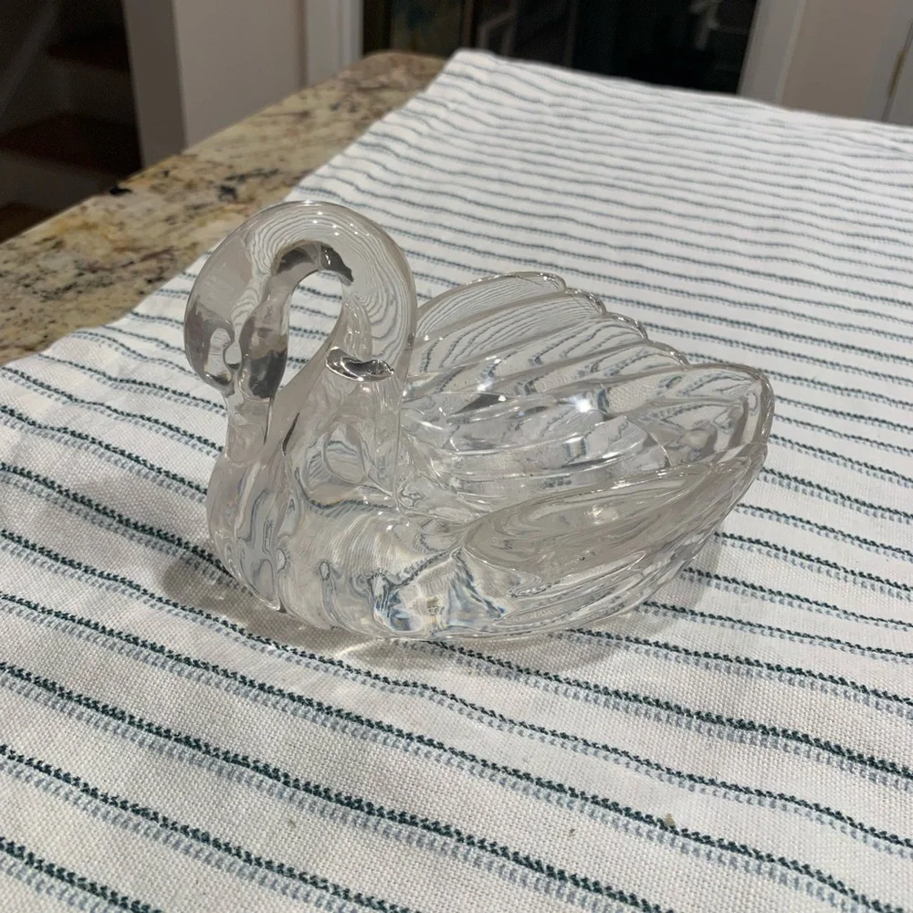 Vintage Clear plastic Swan soap dish